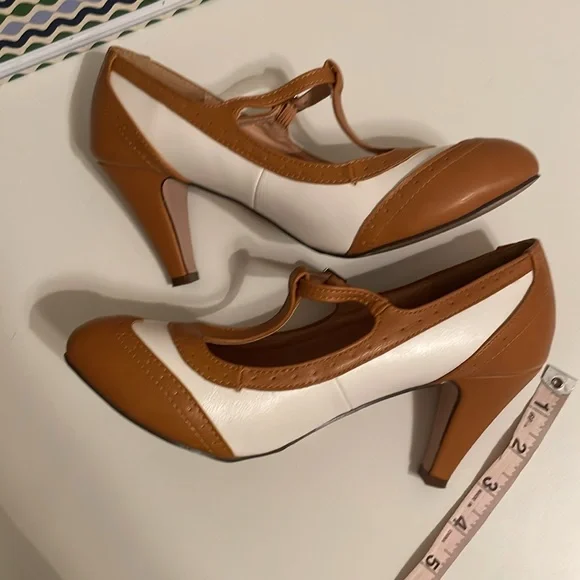 Chase + Chloe Tan and White T-Strap Heels - Picture 4 of 16